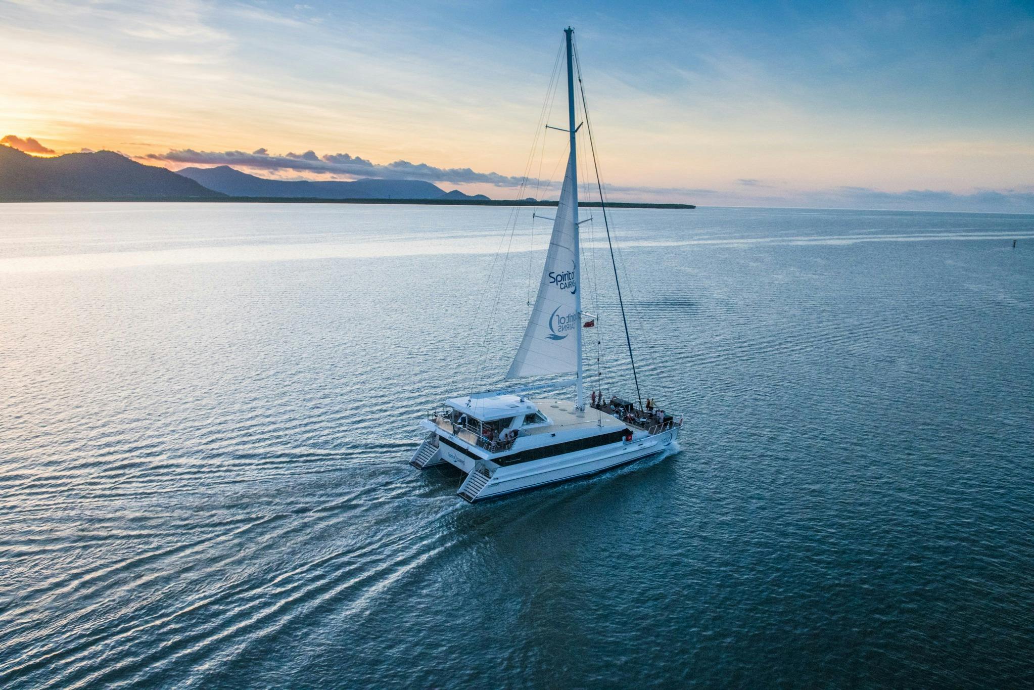Судно Spirit of Cairns