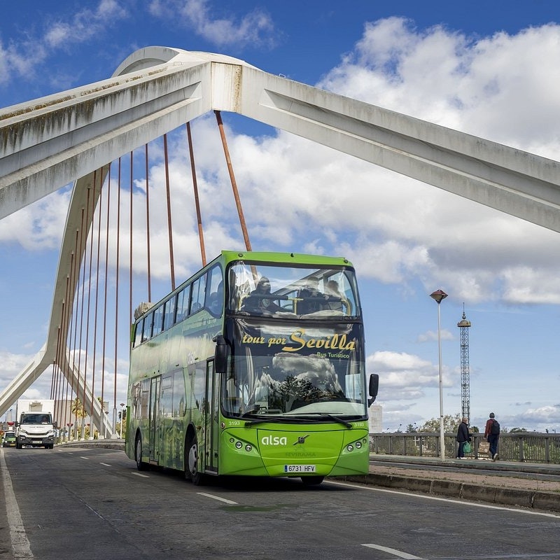Alsa Seville: 48-Hr Hop-on Hop-off Bus Tour + Seville: Torre del Oro Cruise