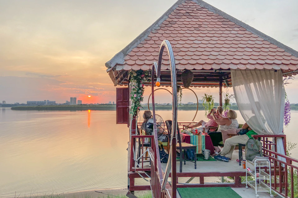 Silk Island sunset Vespa tour