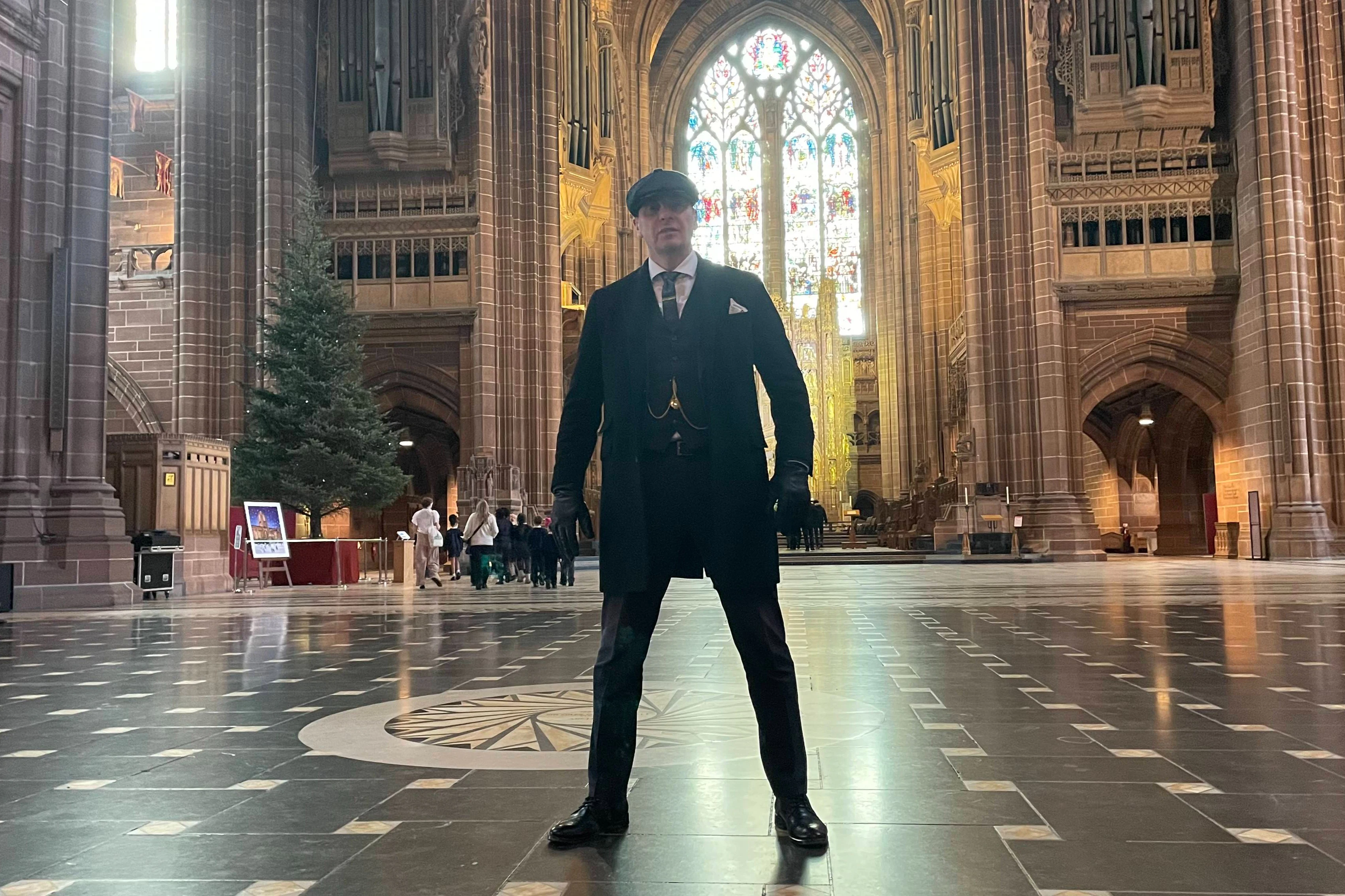 Liverpool: Guided Peaky Blinders Sites Tour + 48-Hr Hop-on Hop-off Bus Pass