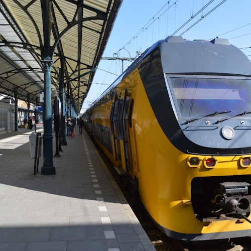 Amsterdam: Traslado en tren desde/hacia La Haya y Ámsterdam