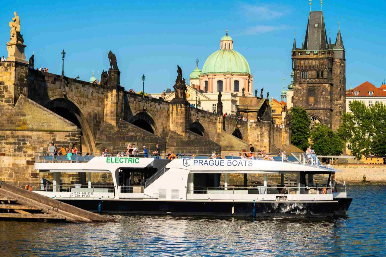 City Sightseeing Prague: Hop-on Hop-off Bus Tour + River Cruise