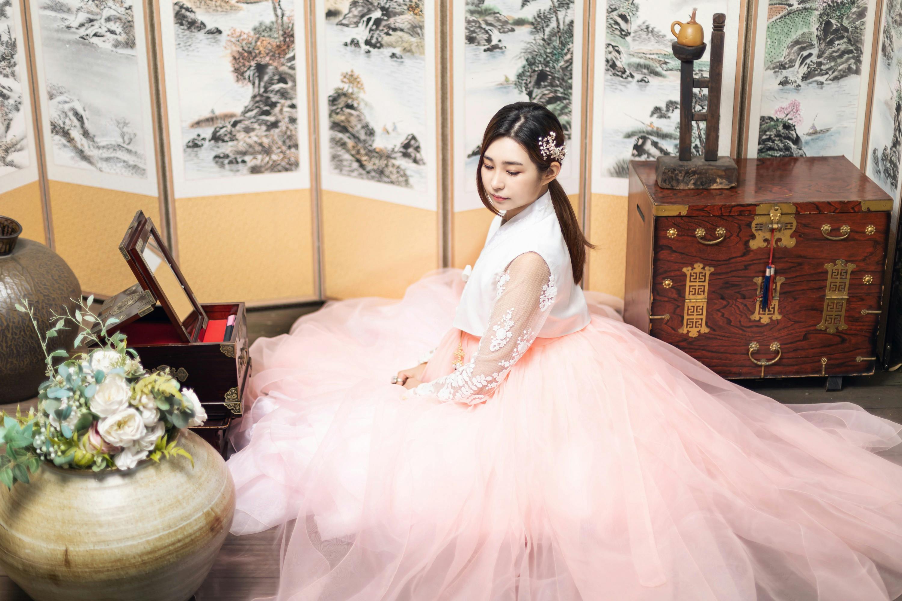 Hanbok That Day: Outdoor Photoshoot with Premium Hanbok Rental & Makeup Service in Seoul – Tiqets