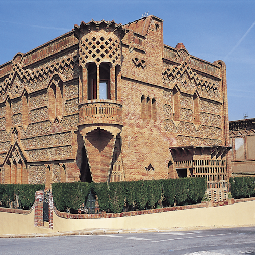 Gaudí's Crypt and Colonia Güell: Guided Tour