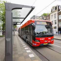 Amsterdam: One-Way Bus Transfer from Schiphol Airport 3