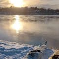 Winter Kajakfahren Stockholm durch Eis