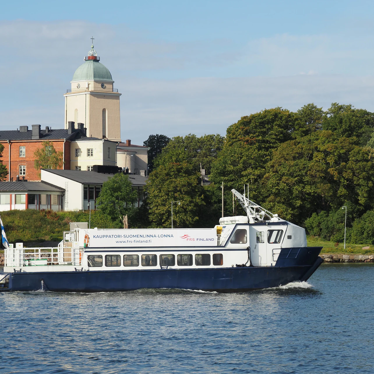 Helsinki: Hop-on Hop-off Ferry Ride to Suomenlinna & Lonna in Helsinki β Tiqets
