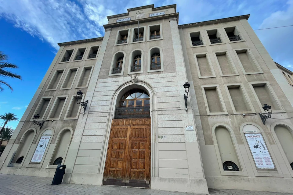 Main entrance of the bullring