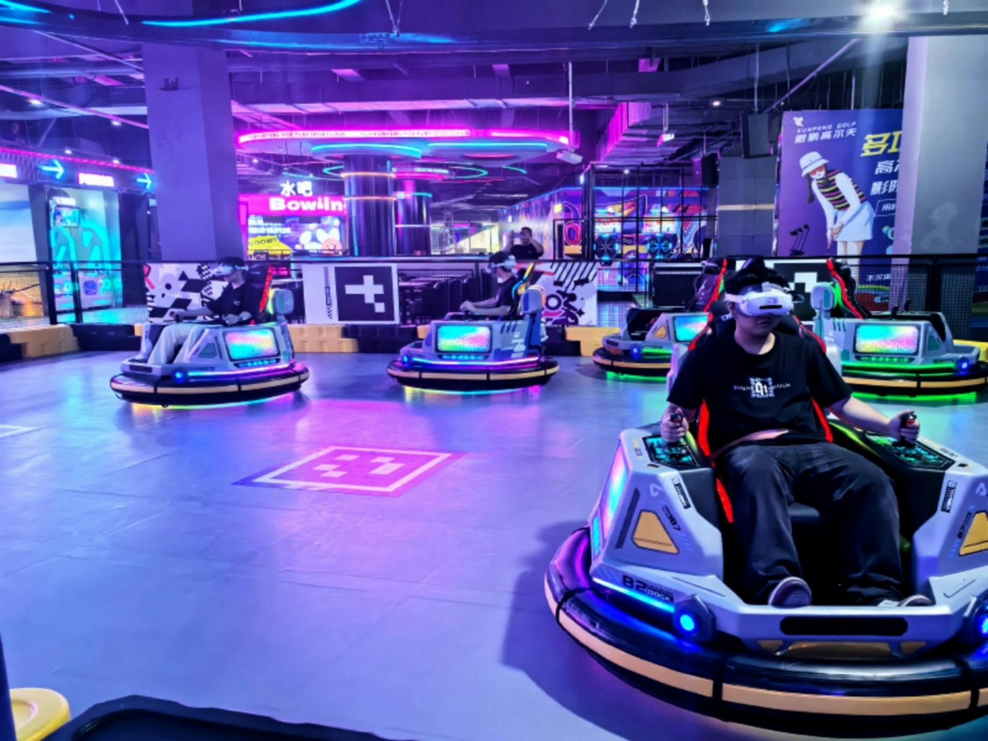 Fun Kunpeng Sports Center Zhuhai: Single Evening Ticket (Valid After 6 PM) - Photo 8