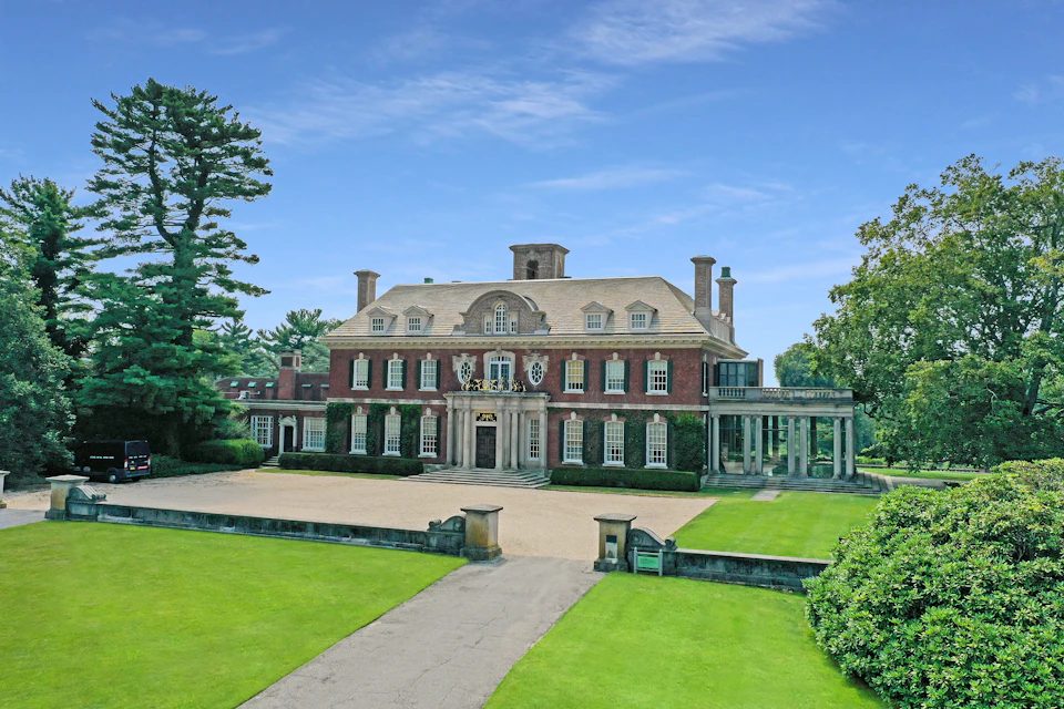 A view of the North facade of Westbury House