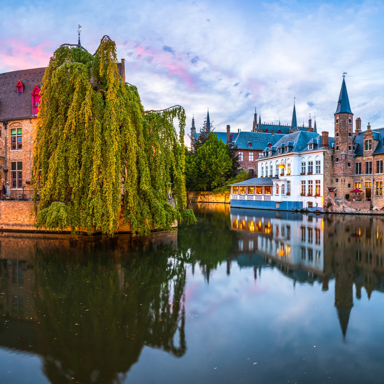 Bruges: Self-Guided Day Trip with Transport from Paris