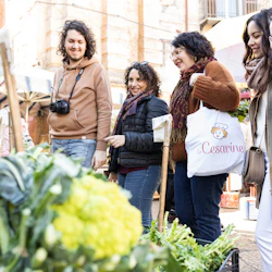 Rome: Market Tour + Dining Experience at Local's Home 4