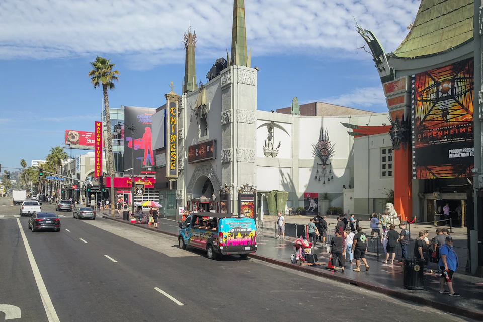Hollywood Bus Tours in front of The Chinese Theatre