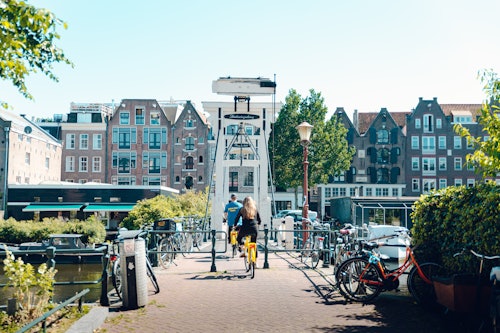 アムステルダムのハイライト： 3時間サイクリングツアー(即日発券)