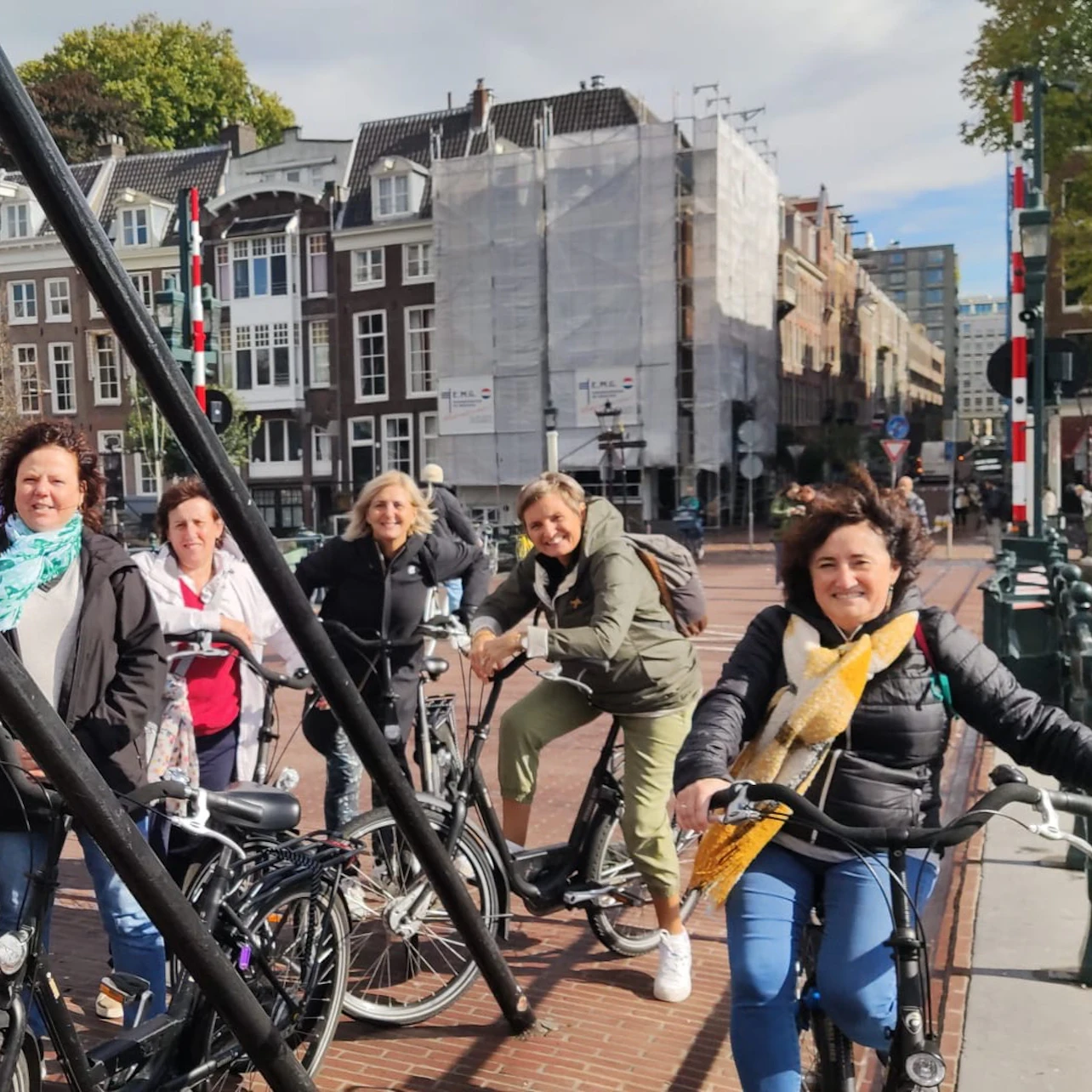Guided bike tour in French