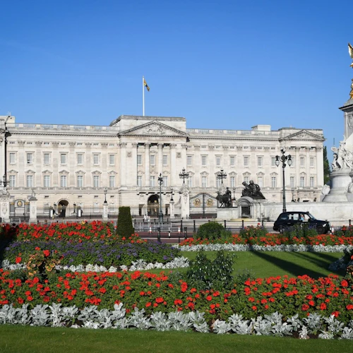 London: 15+ Top Sights Guided Walking Tour + Buckingham Palace Entry - Photo 16