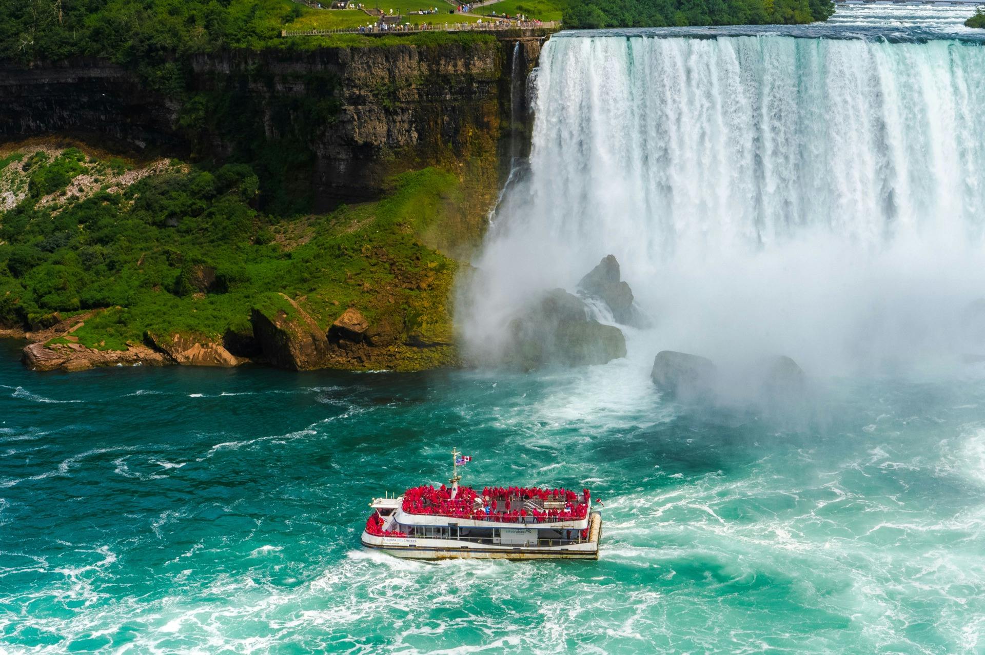 Niagara Falls Tour: Boat Ride & Journey Behind the Falls