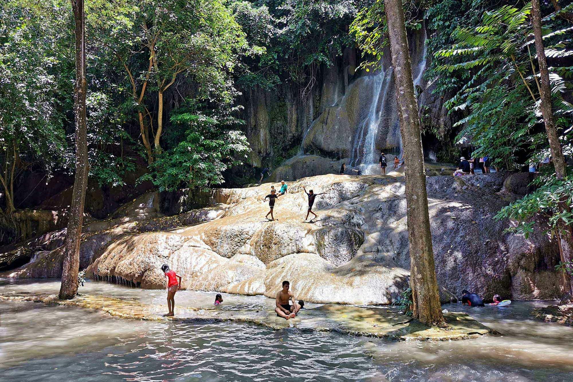 Chute d'eau de Sai Yok -2-