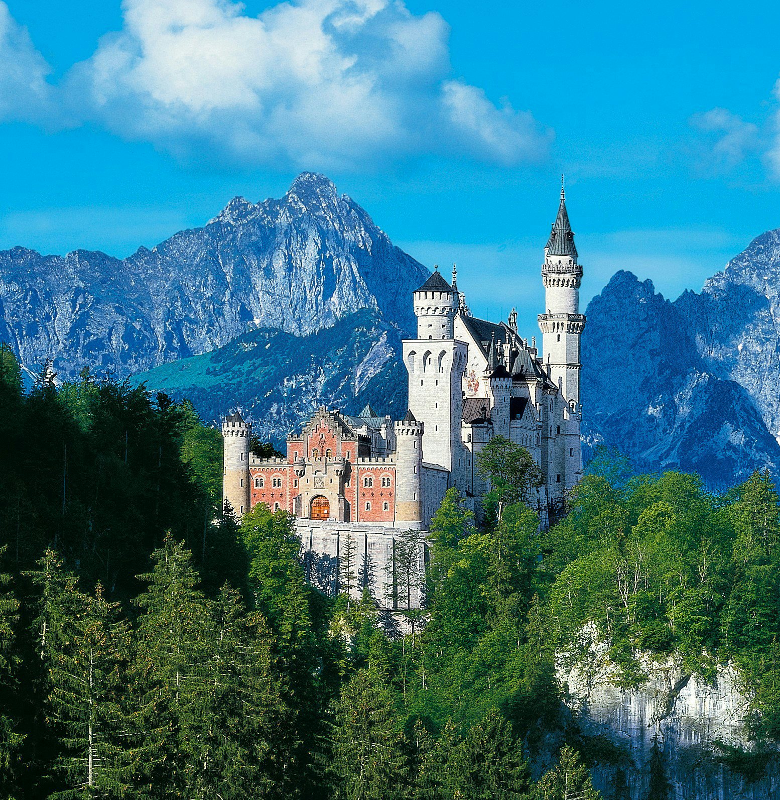 The Royal Castles Neuschwanstein & Linderhof: Daytrip from Munich