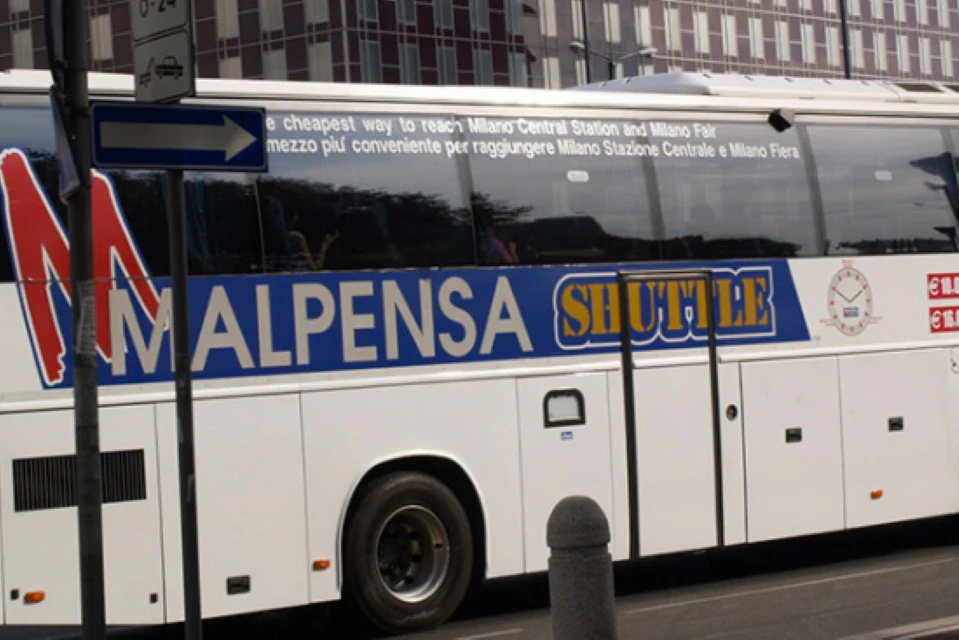 Milan: Shuttle Transfer to Malpensa Airport from Milano Centrale