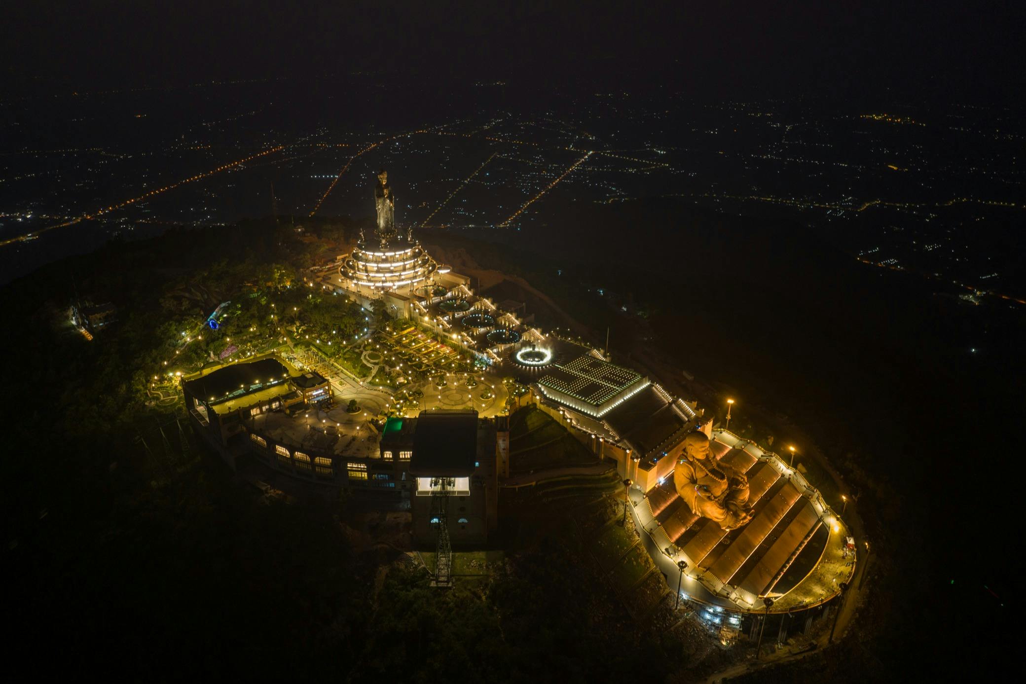 Sun World Ba Den Mountain: Roundtrip Cable Car Ride 5