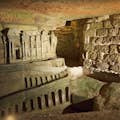 Die Skulpturen von Decure in den verschlossenen Teilen der Katakomben