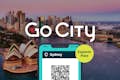 Sydney Explorer Pass auf einem Smartphone mit dem Hafen von Sydney im Hintergrund