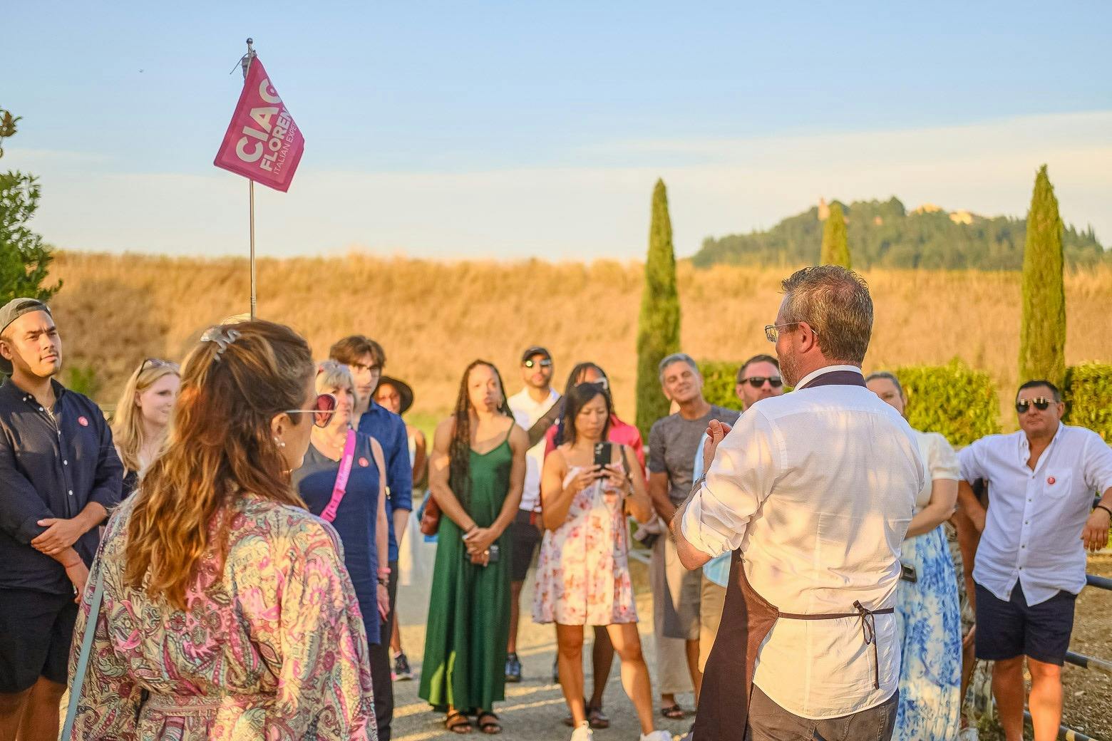 在葡萄园中品尝美味