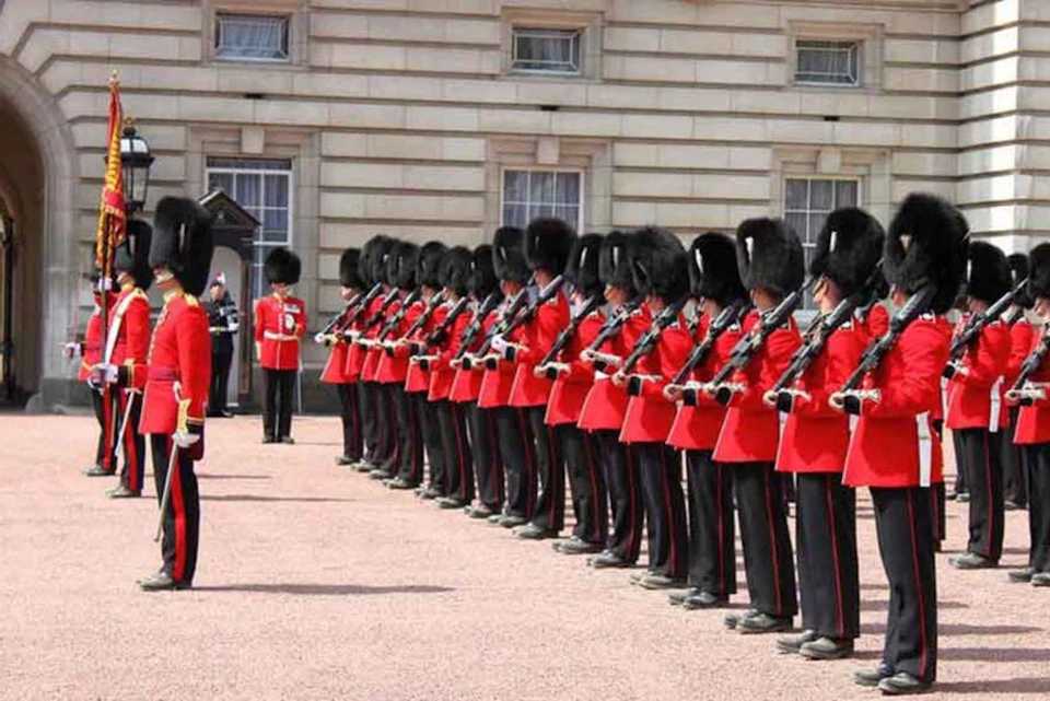 Watch the Guard change