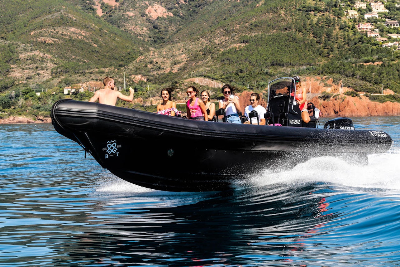 Massif de l'Esterel Excursion by Boat - Accommodations in Cannes
