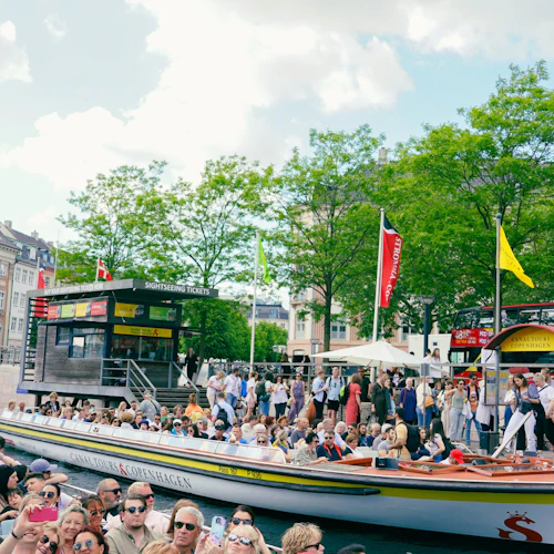 Copenhague: 48 horas de ônibus hop-on hop-off e guia de áudio + 1 hora de passeio pelo canal - Photo 3