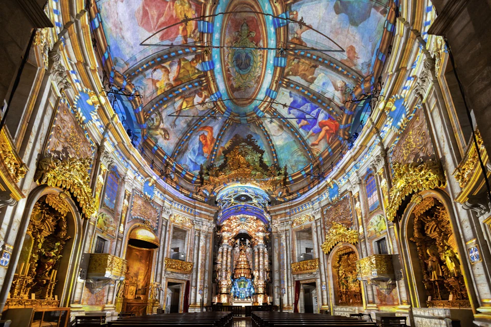 Spiritus multimedia show at Igreja dos Clérigos