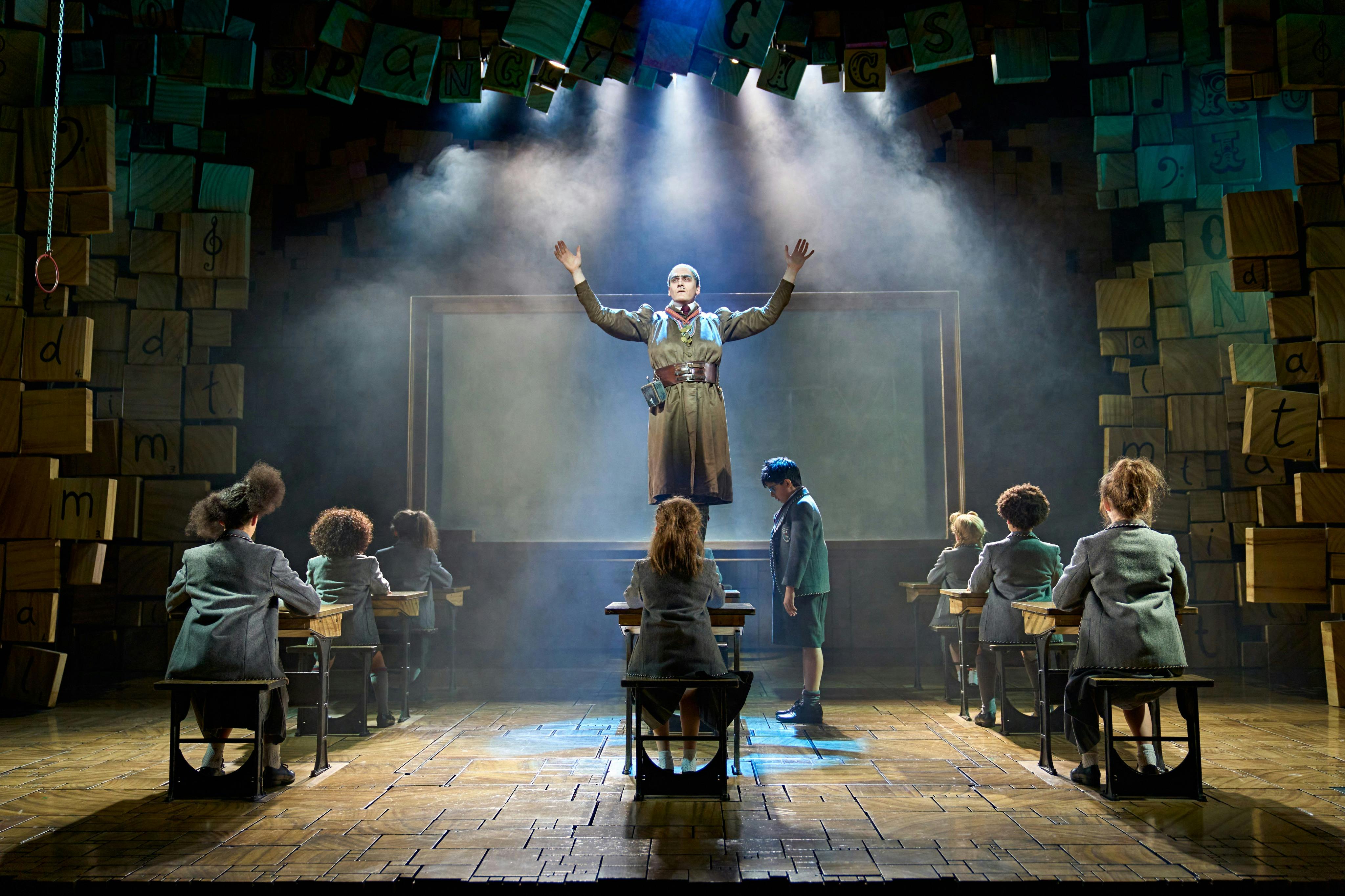 You didn't provide any text. Could you please provide the text you want me to translate?