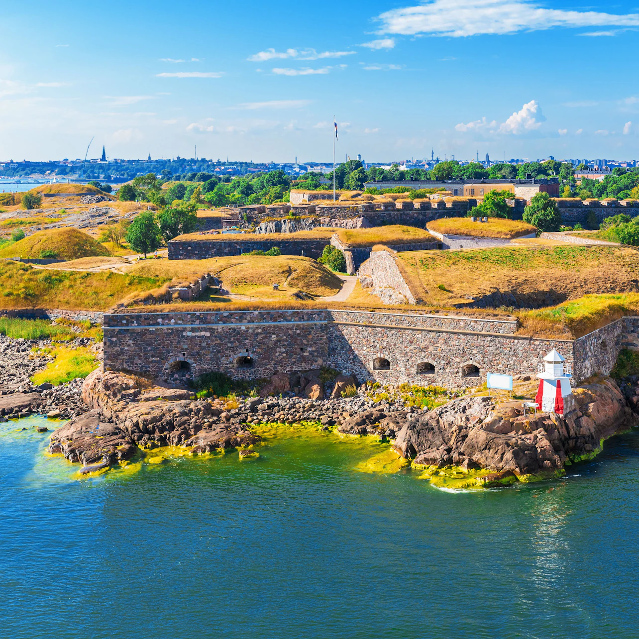 Helsinki & Suomenlinna: Sightseeing Tour
