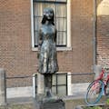 Anne Frank standbeeld