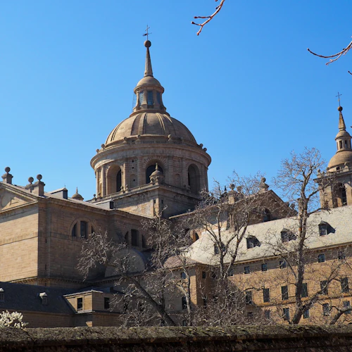 Sítio Real de San Lorenzo de El Escorial: bilhete de entrada + tour guiado - Photo 2