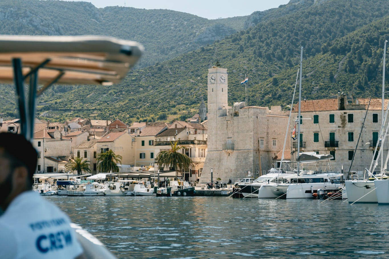 Poble pesquer de Komiža a l'illa de Vis