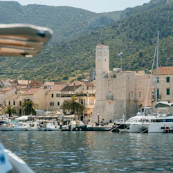 Blue Cave, Hvar & 5 Islands: Speedboat Tour 4