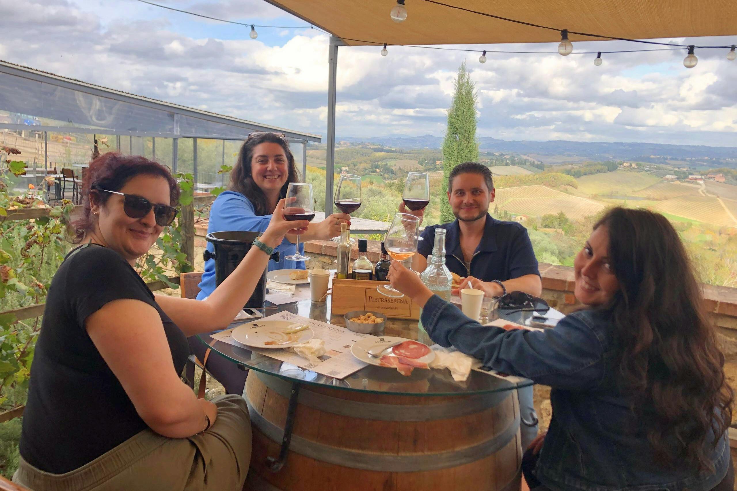 Regione del Chianti e San Gimignano: tour guidato + trasferimenti + pranzo + passeggiata a cavallo — 3