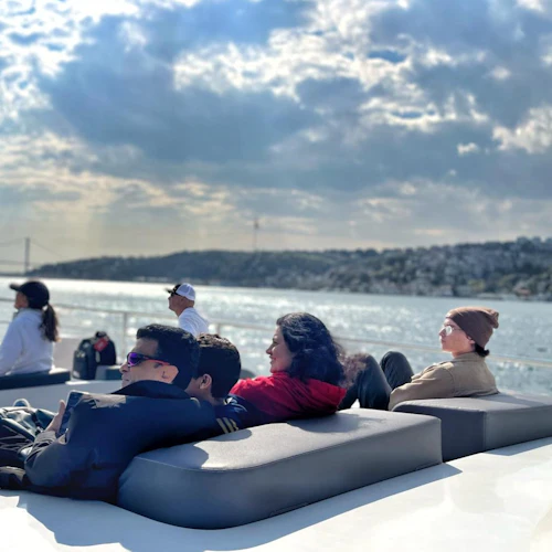 Istambul: cruzeiro de iate pelo Bósforo com lanches - Photo 2