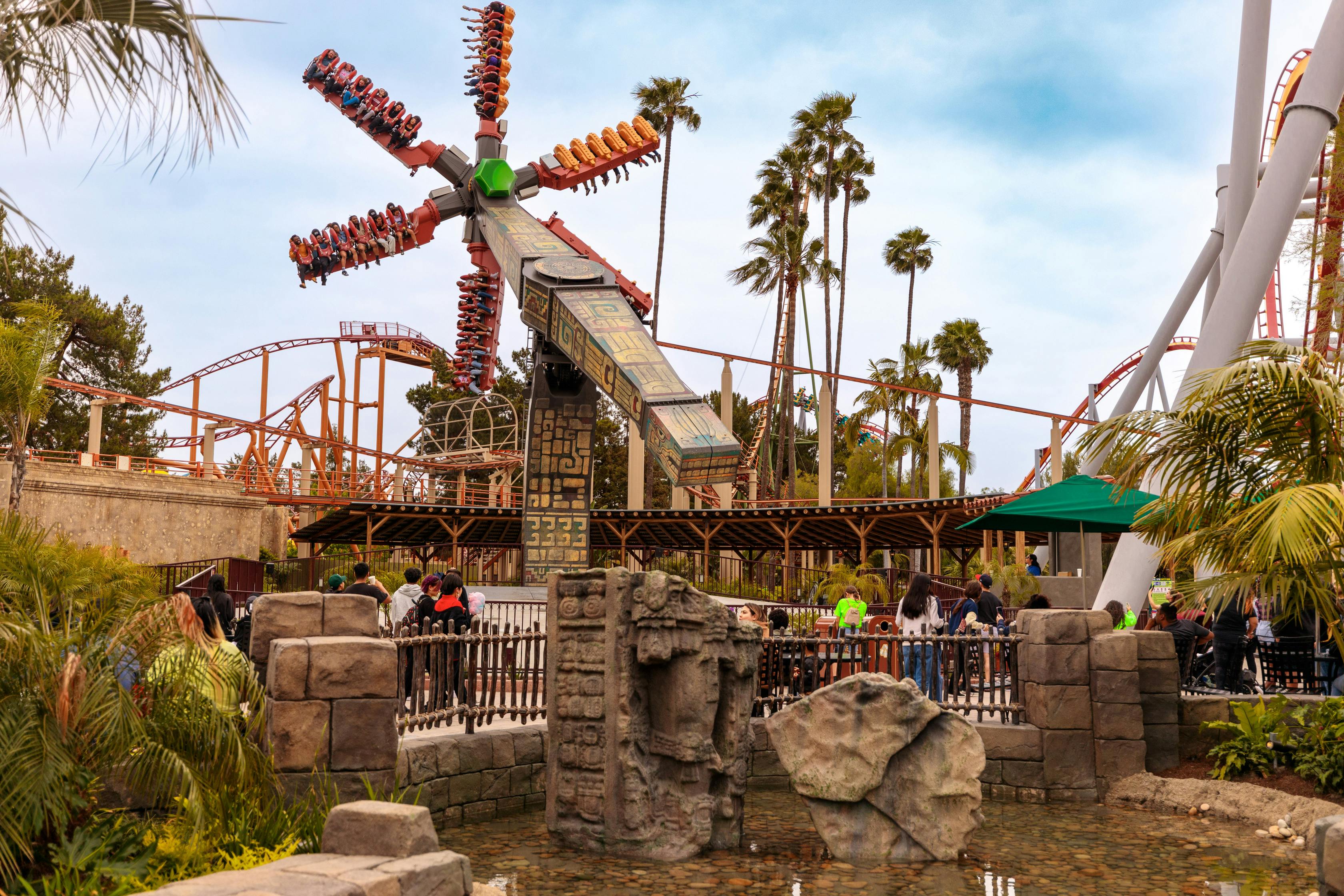 Knott’s Berry Farm: One Day Ticket in Buena Park – Tiqets