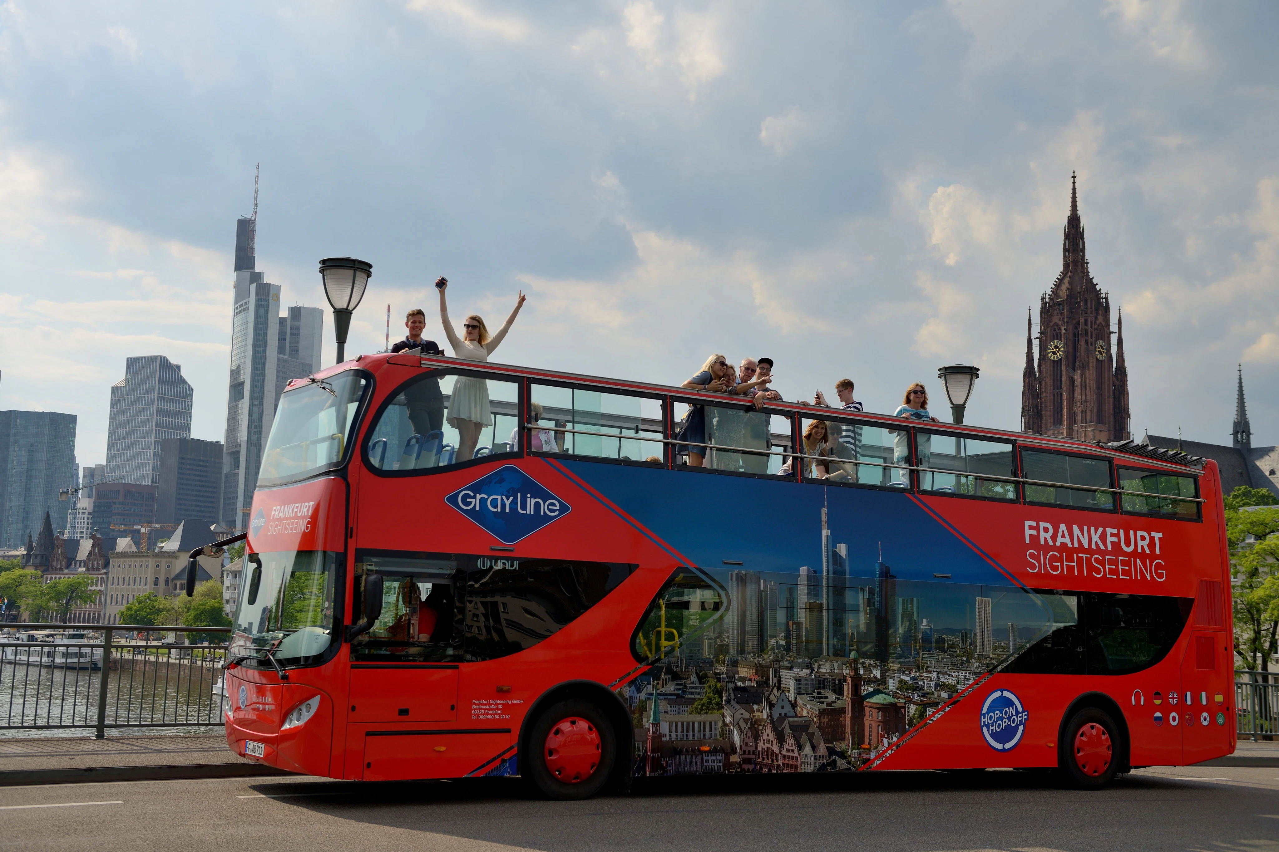Hop-on Hop-off Bus Frankfurt: Especial Skyline