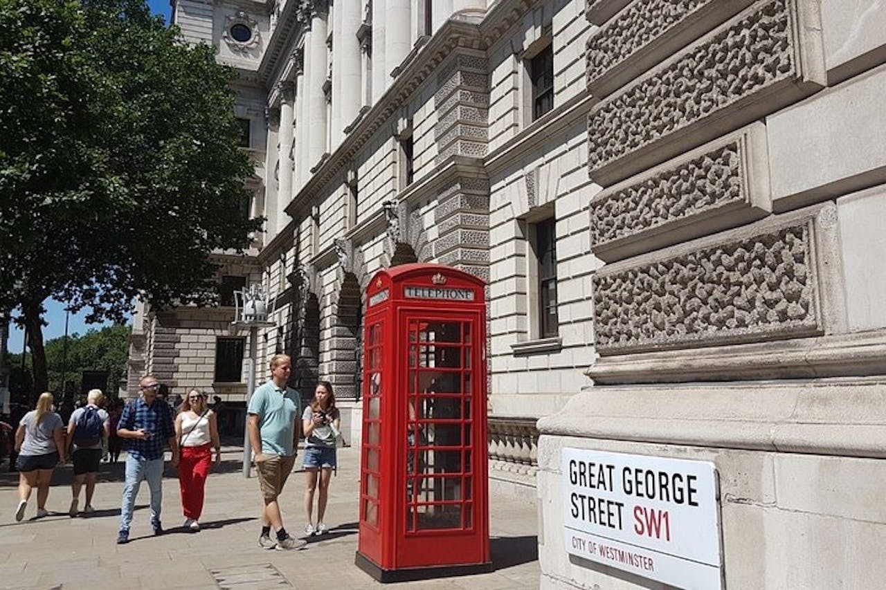 Wycieczki po najpopularniejszych zabytkach Londynu - Downing Street