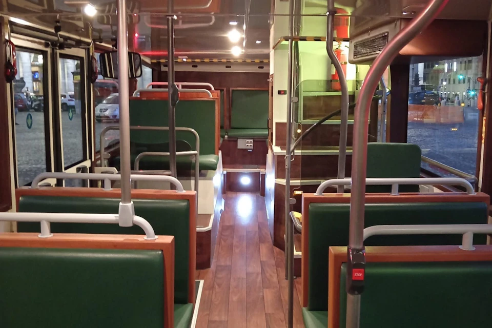 Master Route Open bus (Interior)