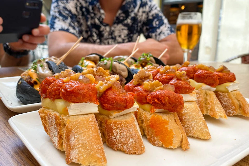 Tasting pinchos of different flavors
