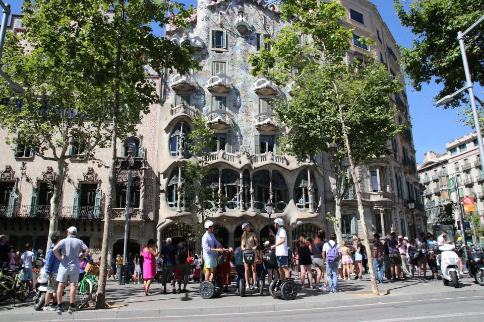 Gaudí Segway Tour