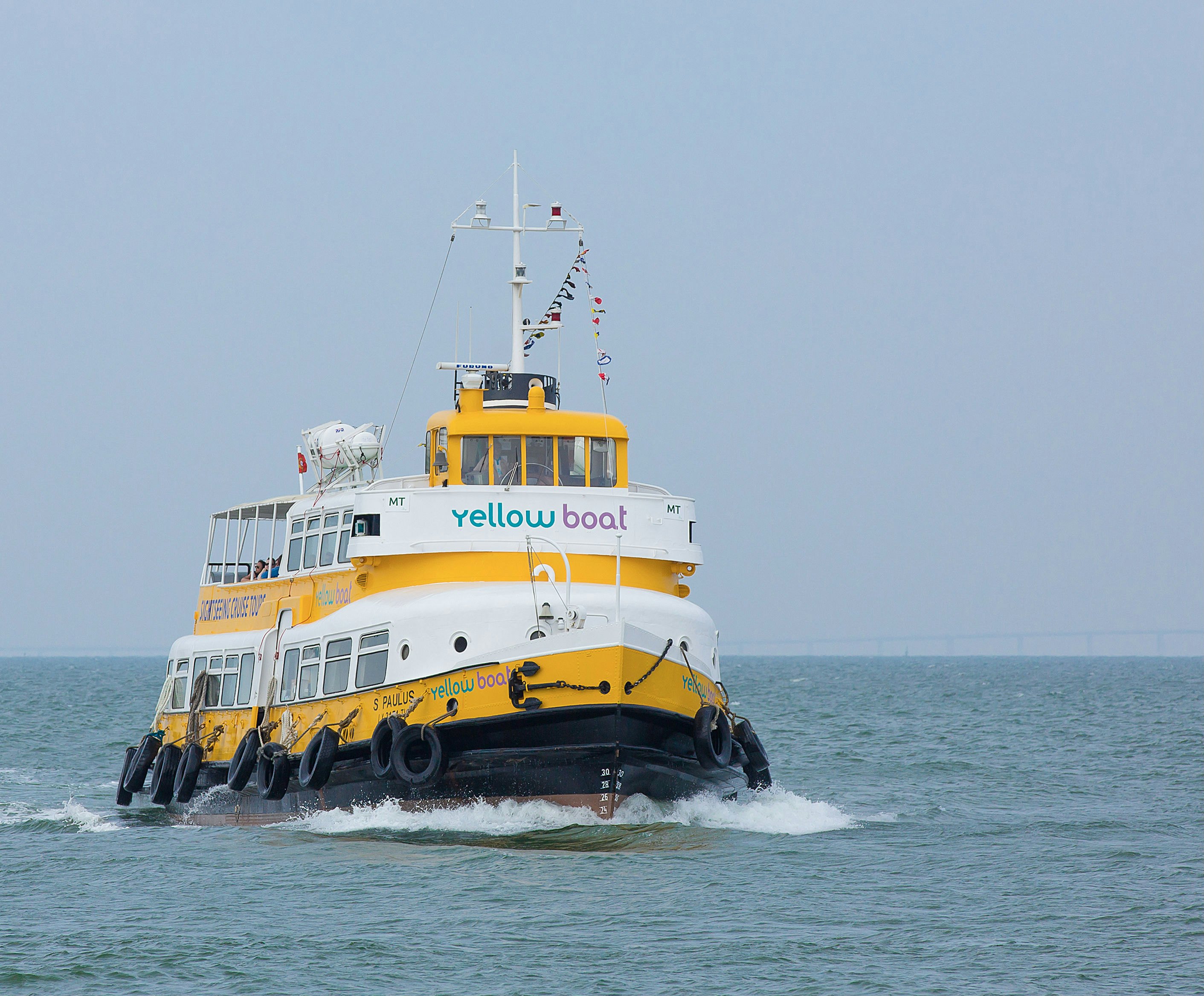 yellow-boat-tickets-lisbon-tiqets