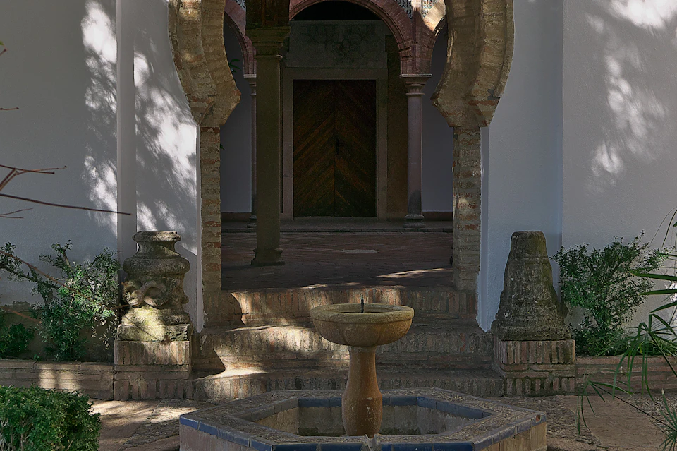 Entrance to the Mudejar courtyard, Mondragon Palace