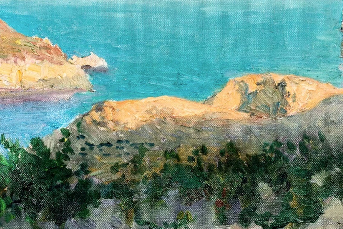 Malovaná pobřežní scéna s útesy, vegetací a klidným oceánem pod jasnou oblohou.