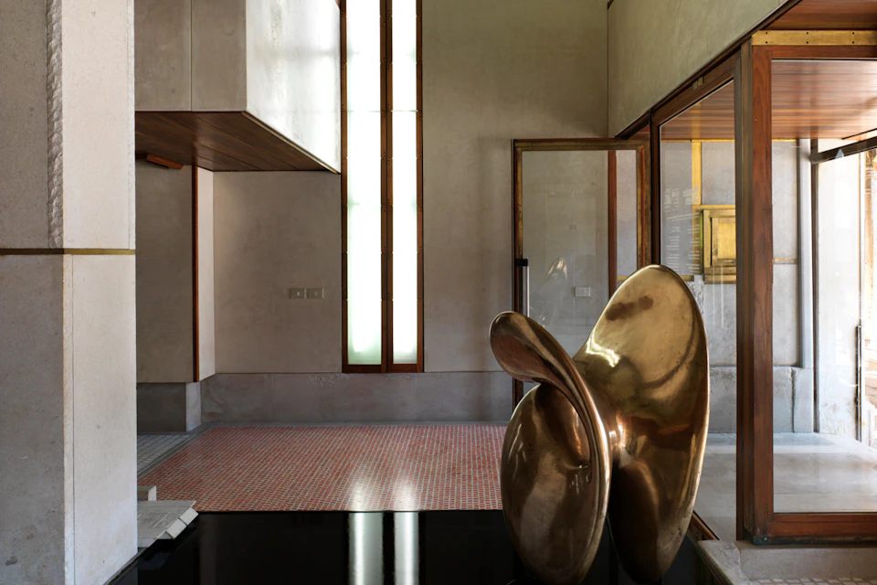 Interno del Negozio Olivetti